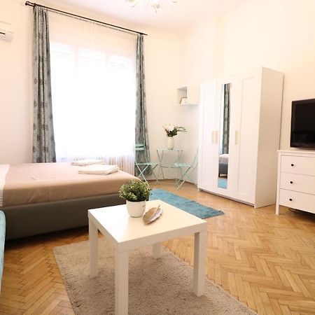 Real Apartments Wesselenyi III Budapest Exterior photo
